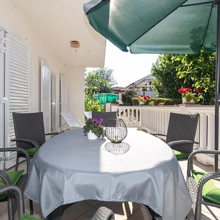 Apartman Marjeto Krk Town Exterior photo