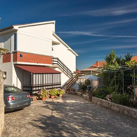 Apartman Marjeto Krk Town Exterior photo